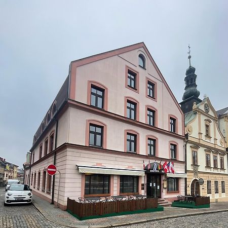 Hotel Bravo Ceska Trebova Bagian luar foto