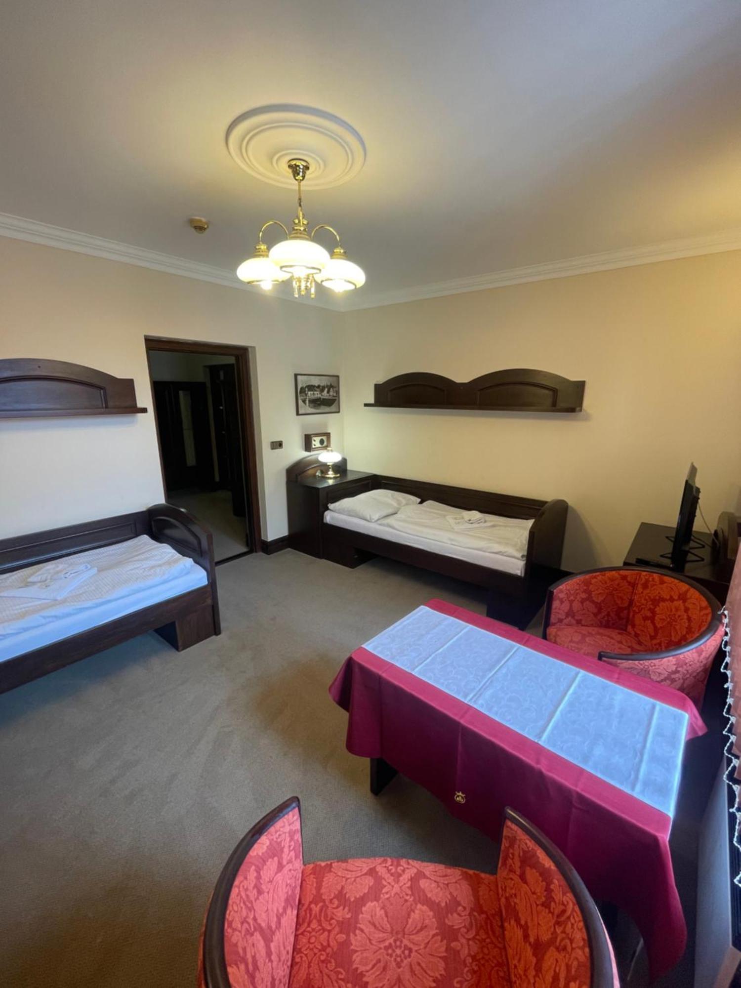 Hotel Bravo Ceska Trebova Bagian luar foto