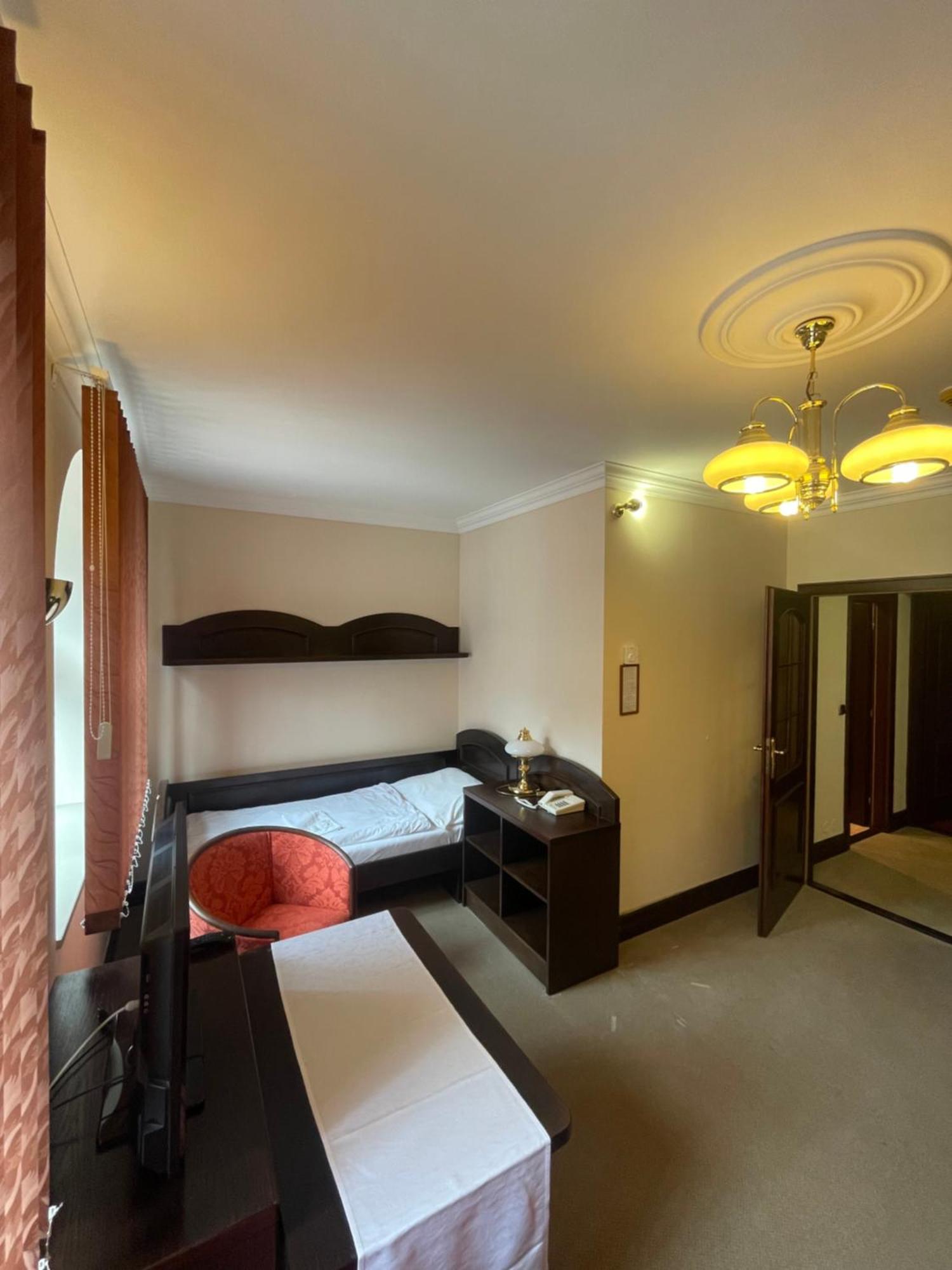 Hotel Bravo Ceska Trebova Bagian luar foto