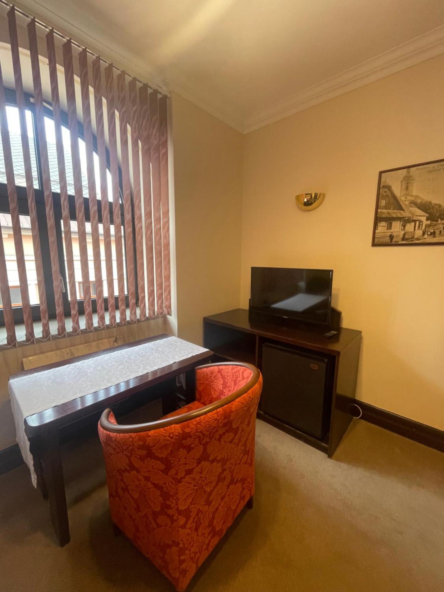 Hotel Bravo Ceska Trebova Bagian luar foto