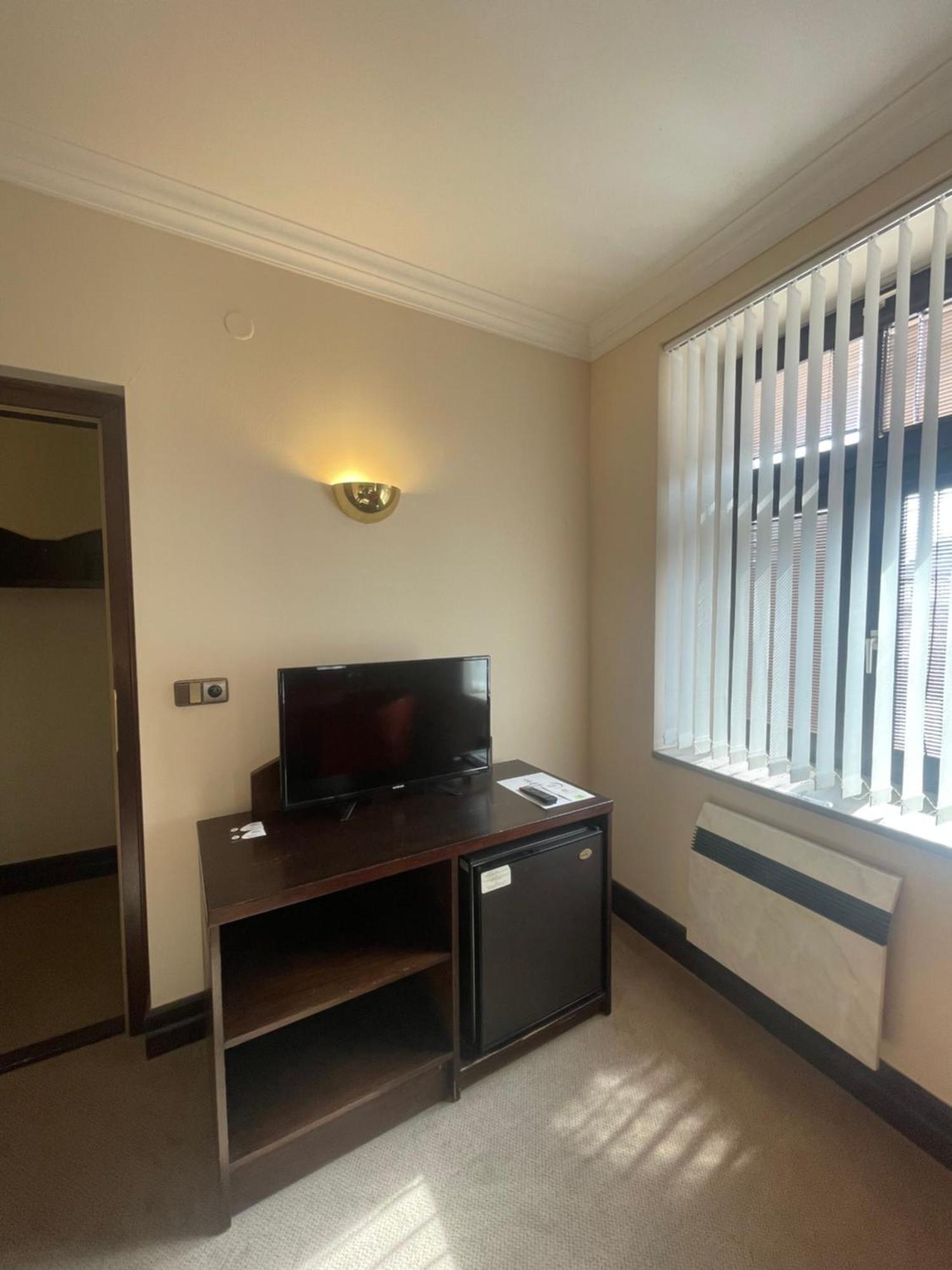 Hotel Bravo Ceska Trebova Bagian luar foto