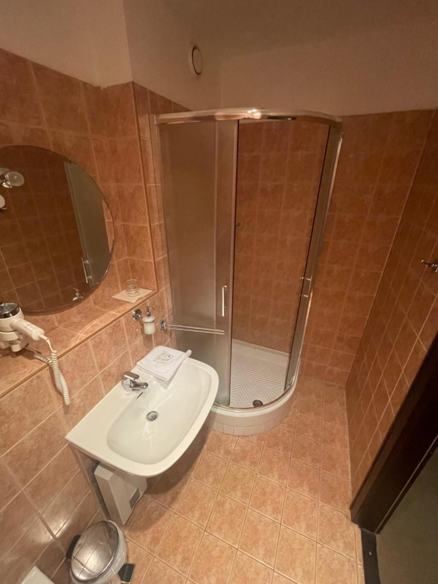 Hotel Bravo Ceska Trebova Bagian luar foto